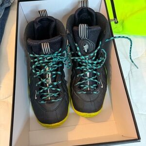 Boys Nike Foamposites. Well loved. Comes with original box. Size 4.